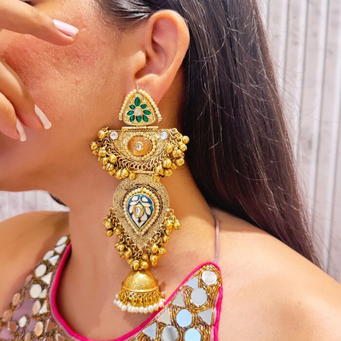Aheli Jhumkis