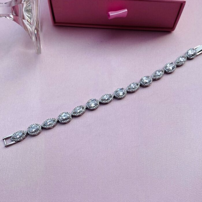 A / D Bracelet -White