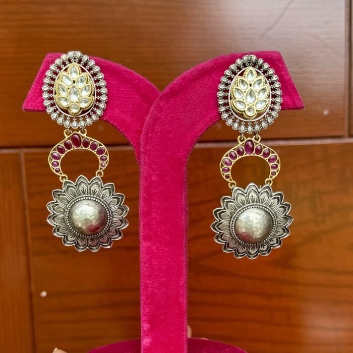 Aakriti Earrings