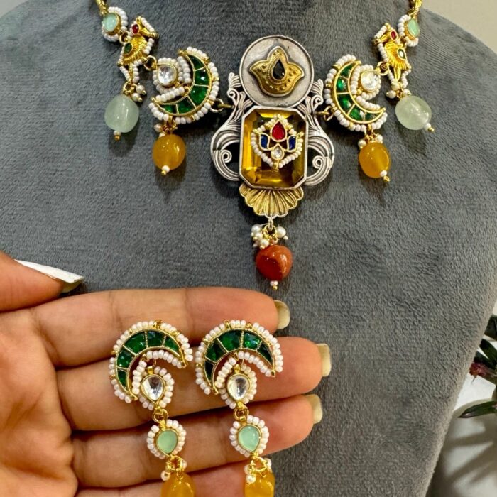 Jivika Fusion Necklace With Earrings