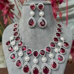 Reya Necklace With Earrings