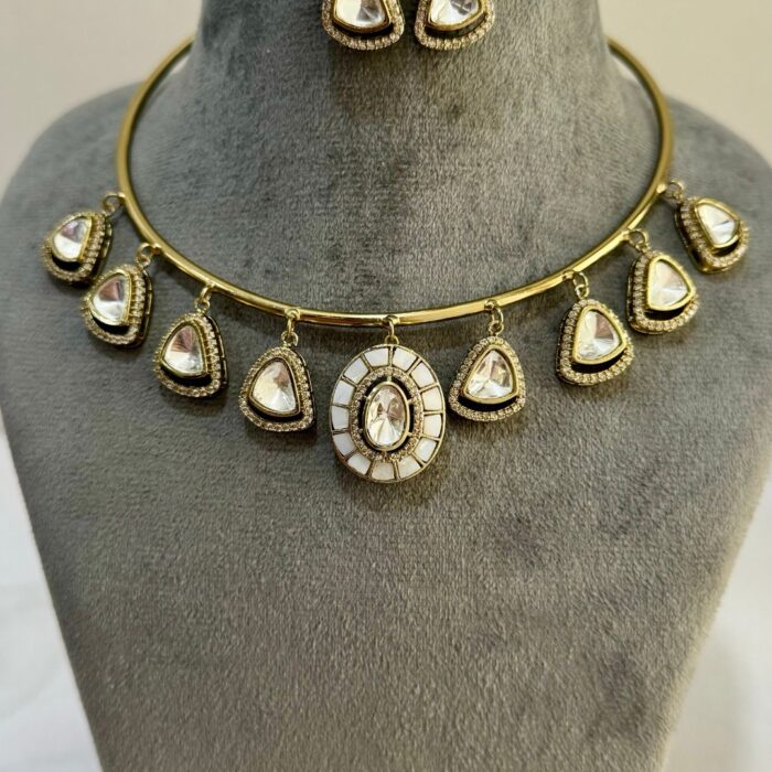 Pranavi Hasli With Earrings