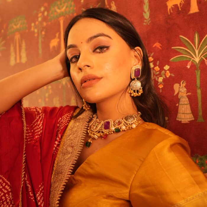 Madhubala Necklace With Earrings