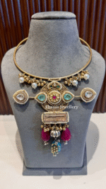 Sitara-e-Meher Hasli with Earring - Image 11