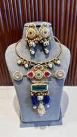 Sitara-e-Meher Hasli with Earring - Image 15