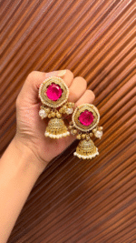 Chanderika Jhumkis - Image 4