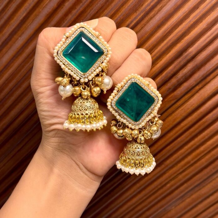 Kesrika Jhumki