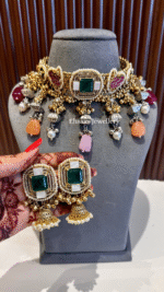 Ruhaniyat Necklace With Earrings-Green