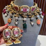 Ruhaniyat Necklace With Earrings-Pink