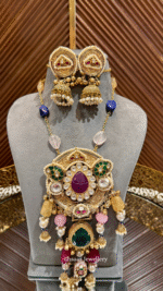 Ruh-e-Zeenat Necklace With Earrings - Image 3