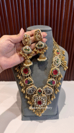 Noor Jahaan Necklace With Earrings