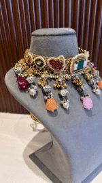 Ruhaniyat Necklace With Earrings-Green - Image 3