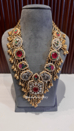 Noor Jahaan Necklace With Earrings - Image 15