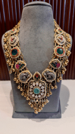 Noor Jahaan Necklace With Earrings - Image 11