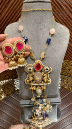 Gulzaar  Necklace With Earrings - Image 5
